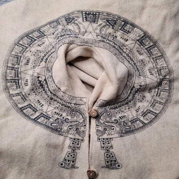 Vintage Mayan Calendar Poncho Cape Cream Wool Shawl Fringe Rustic Ethnic 70s - Picture 9 of 9